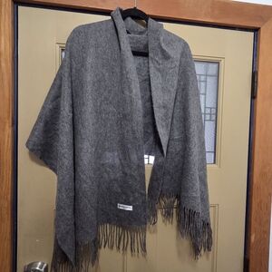 Marie Claire PARiS cashmere scarf